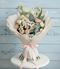 Букет цветов из:  Розы и Лизиантусы #REPLACE_PRED# Медногорске