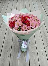 Букет цветов из:  Альстромерии в Медногорске