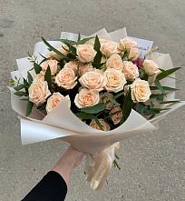 Букет Кремовые розы Латте в Медногорске