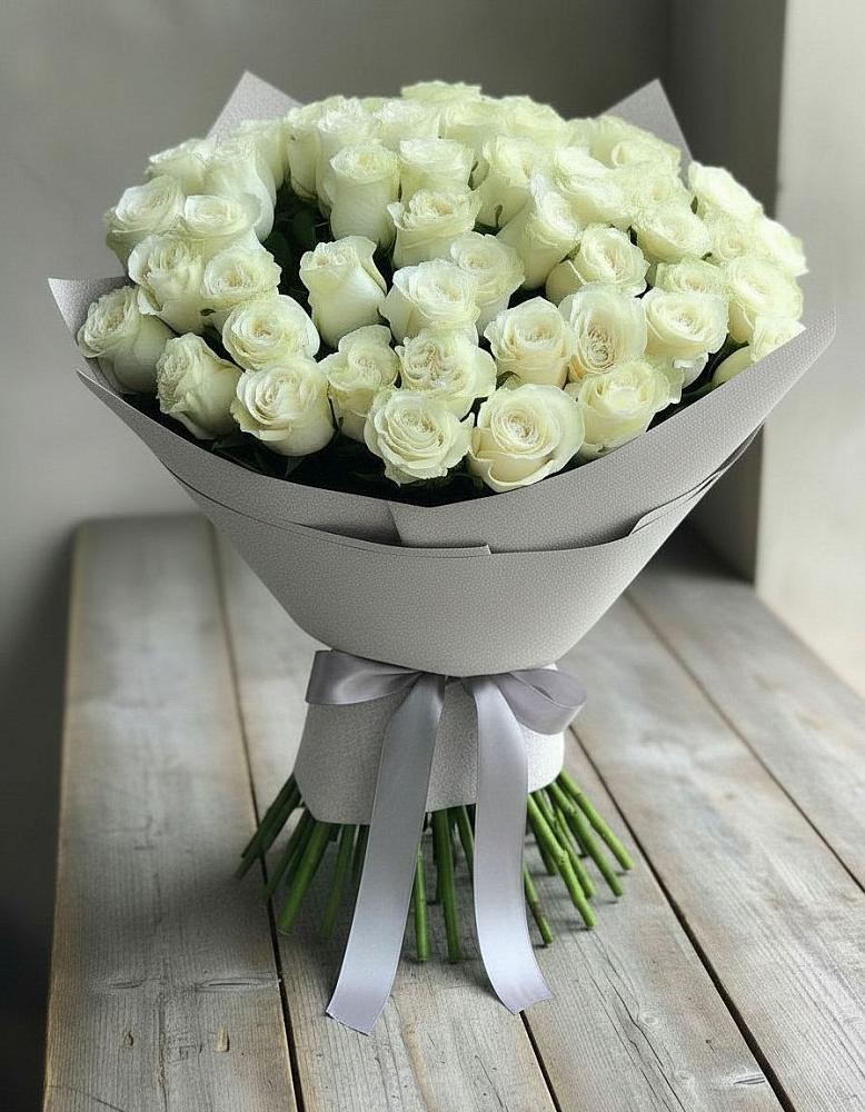 Букет 35 Белых роз в Медногорске