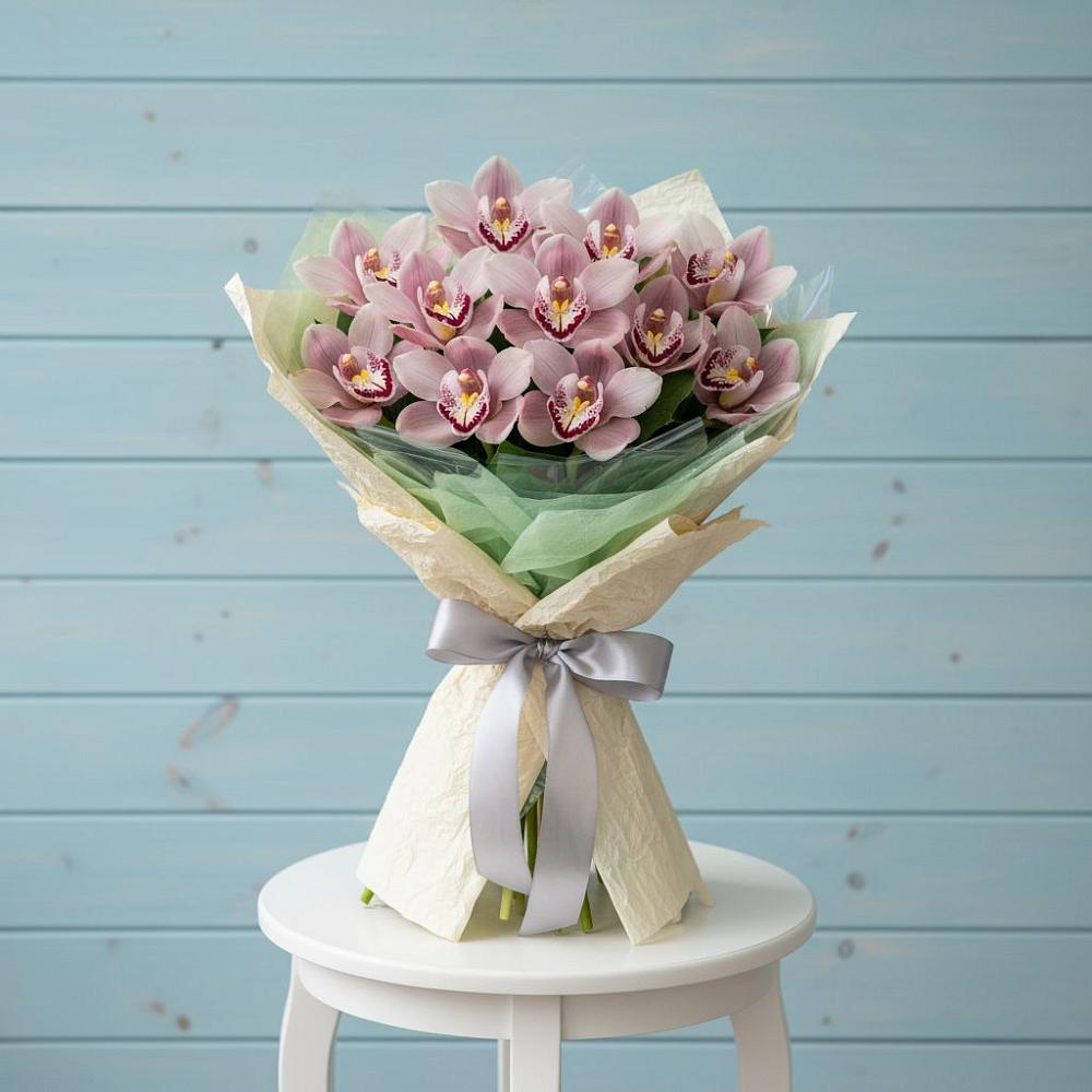 Букет цветов из: Орхидеи и Розы в Медногорске