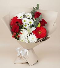 Букет цветов из:  Розы, Хризантемы, Герберы и Лилии в Медногорске