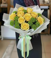 Букет цветов из:  Хризантемы и Розы в Медногорске