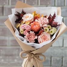 Букет цветов из:  Гвоздики, Хризантемы и Розы в Медногорске