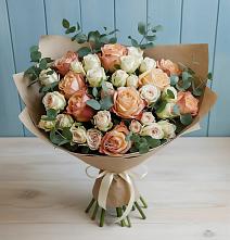 Букет цветов из:  Альстромерии и Розы в Медногорске