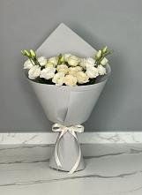 Букет цветов из:  Розы и Лизиантусы в Медногорске